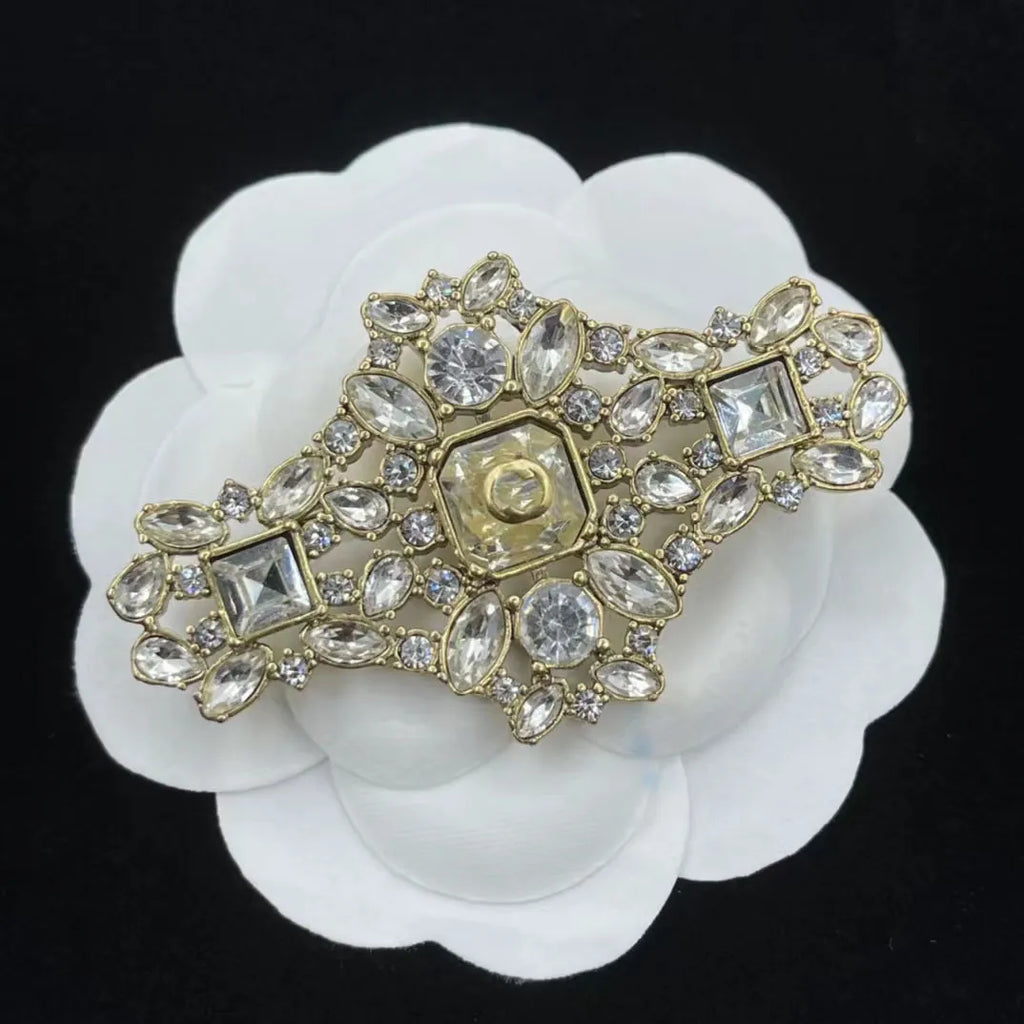 Gucci Brooch Gold 187268