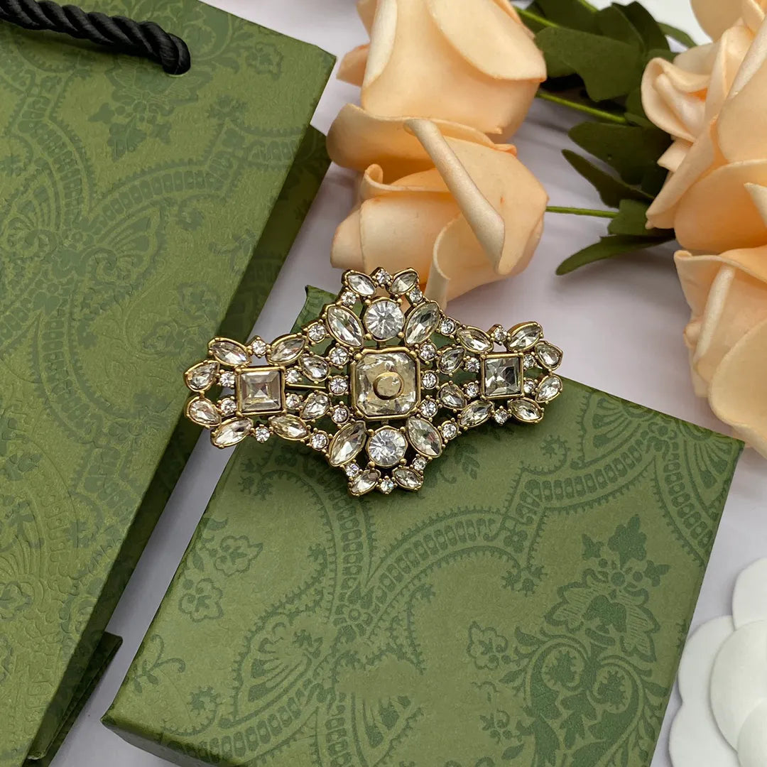 Gucci Brooch Gold 187268
