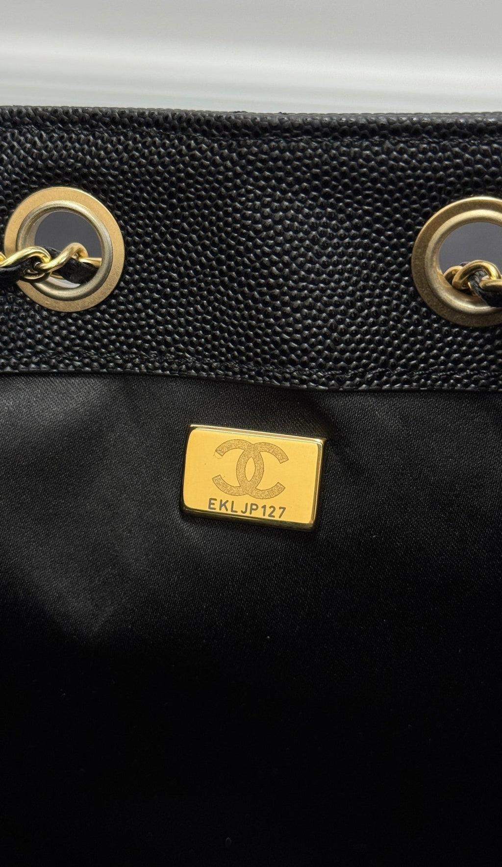 Chanel 25S Hobo Bag 30 in Black Caviar