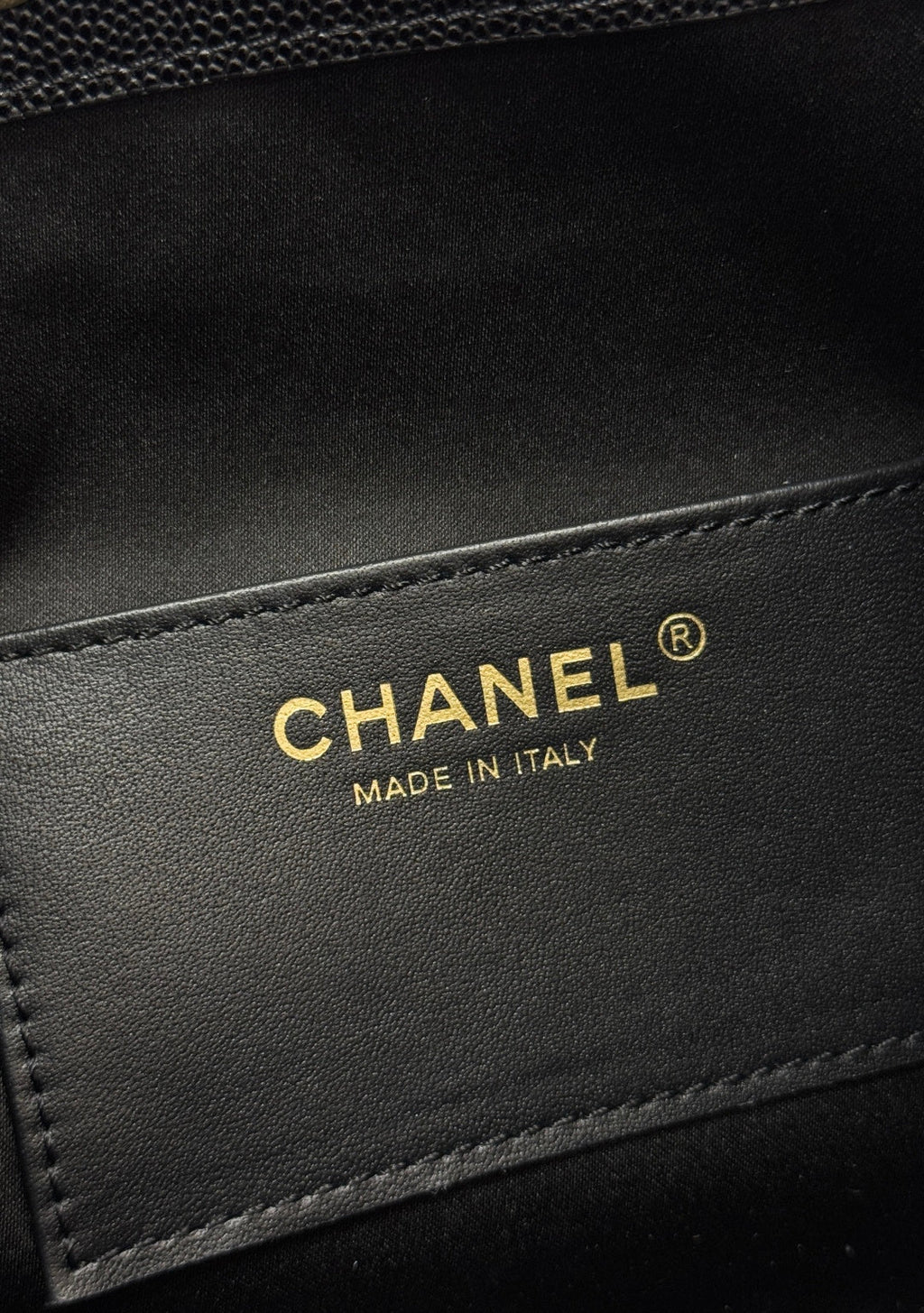 Chanel 25S Hobo Bag 30 in Black Caviar