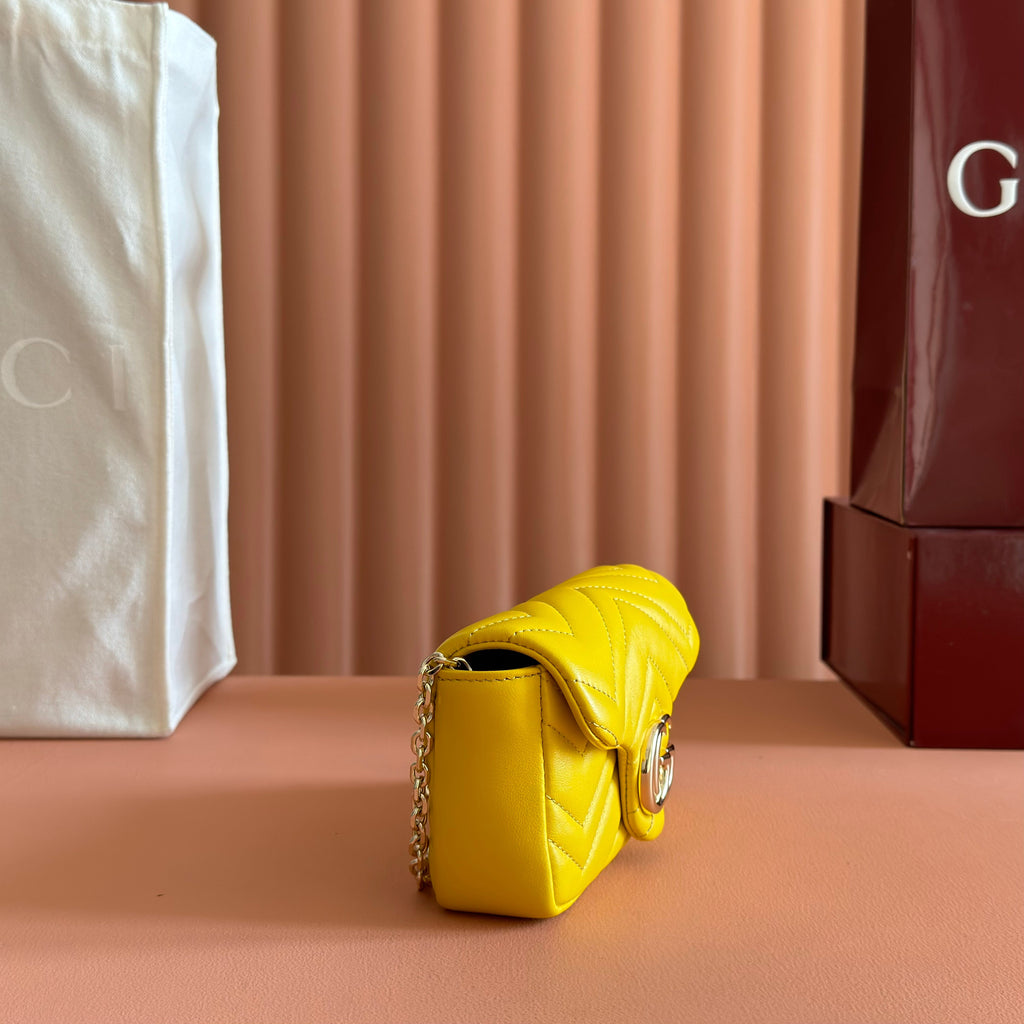 Gucci 26S Marmont Bag 16 in Yellow Lambskin