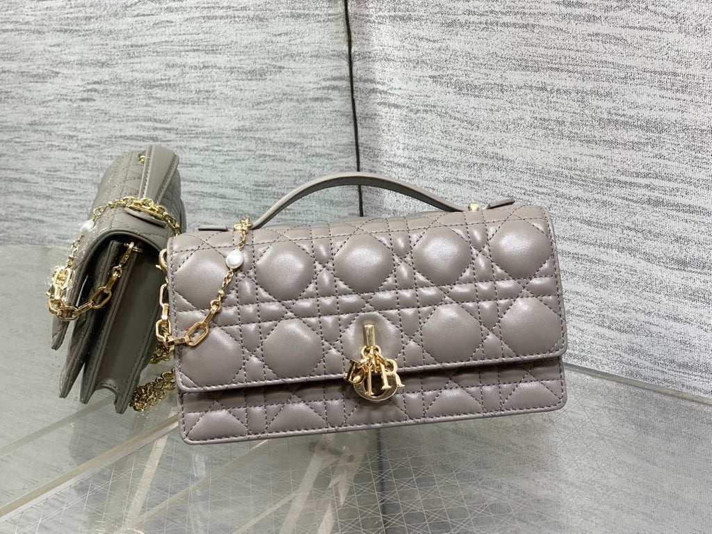 Dior 25S Talk Phone Pouch 21 in Dirty Lilac Cannage Lambskin Gold Hardware