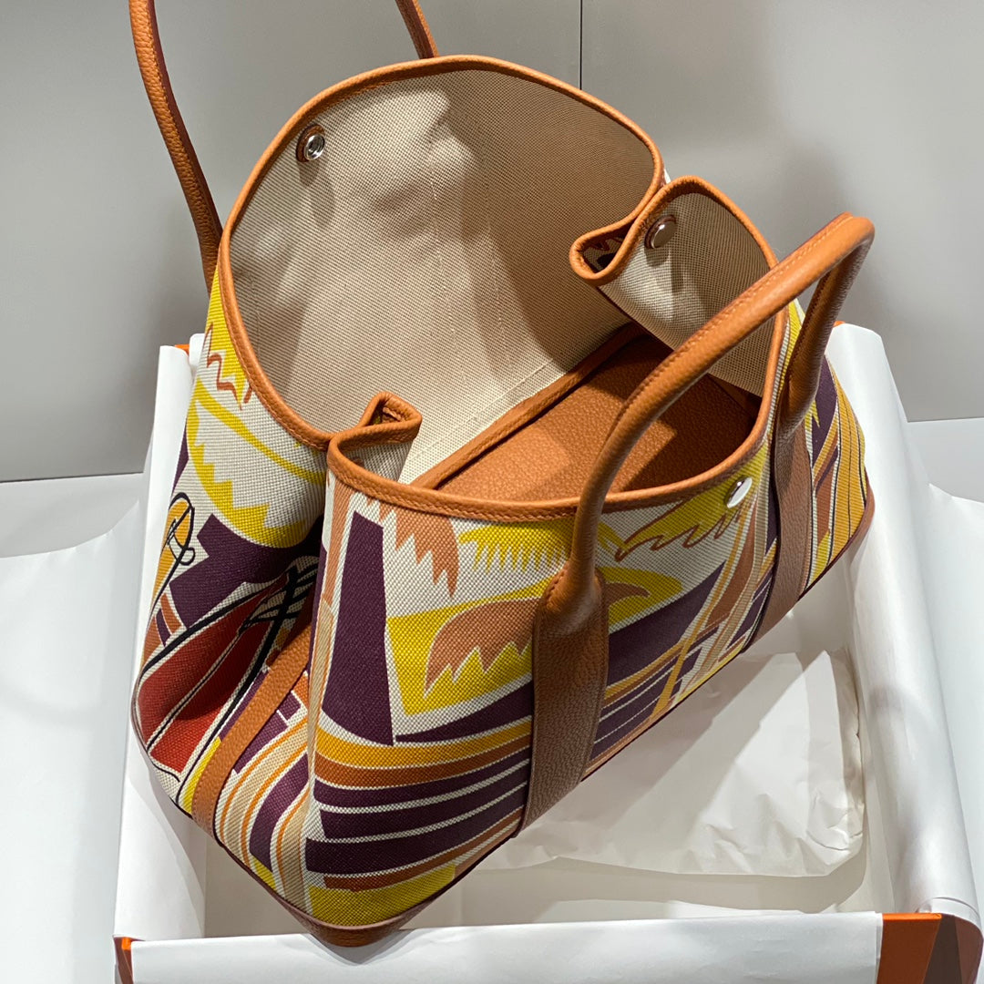 Hermes Garden Party 36 in Multicolor Toile H Canvas Gold Calfskin Tropical Streetline Illustration Bag