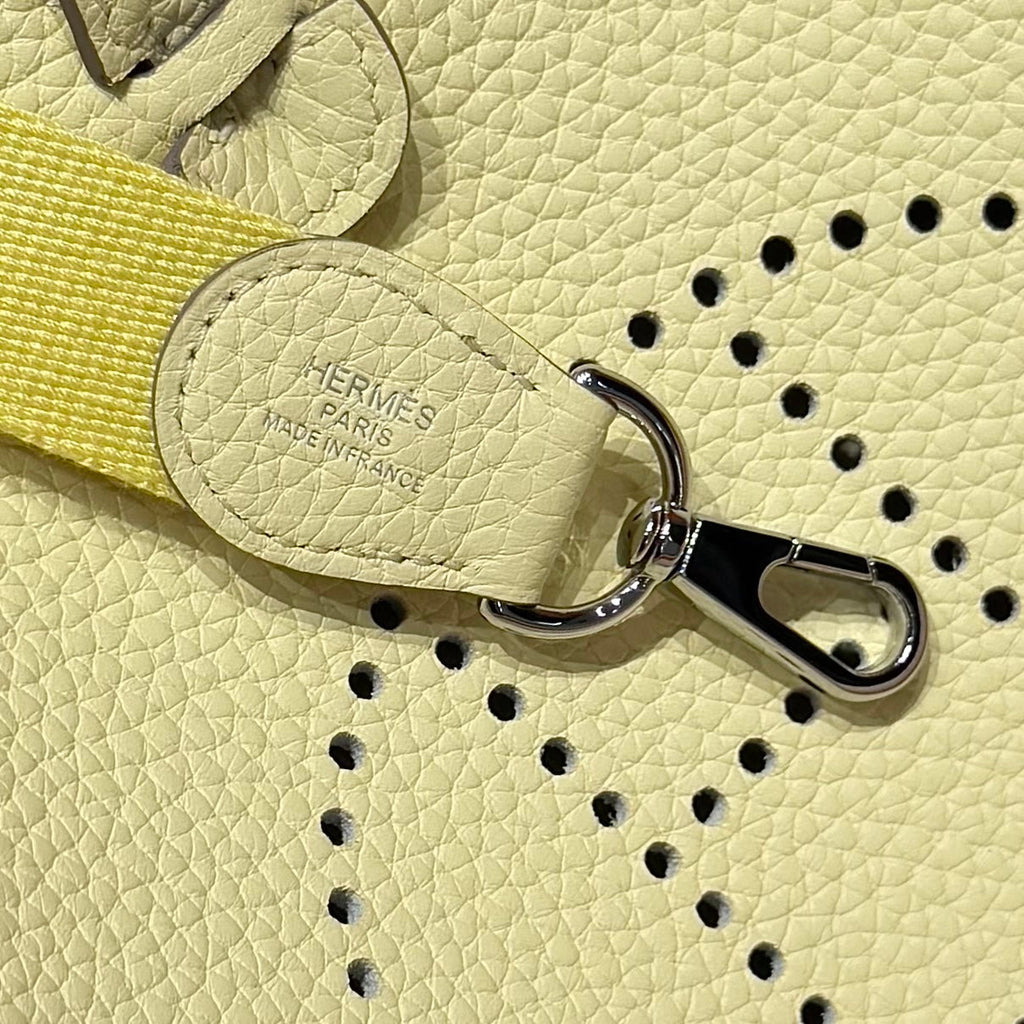 Hermes 25S Mini Evelyne 18 in Milton Yellow Patterned Strap Calfskin Silver Hardware Bag