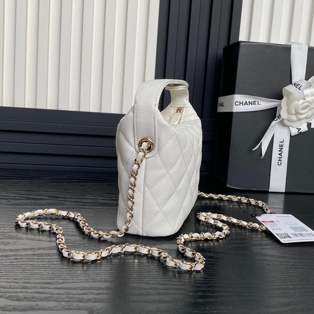 Chanel Hobo Bag 21 in White Grained Calfskin Gold Hardware