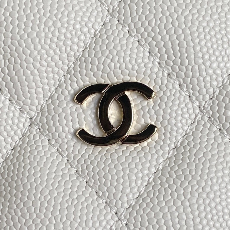 Chanel Hobo Bag 21 in White Grained Calfskin Gold Hardware