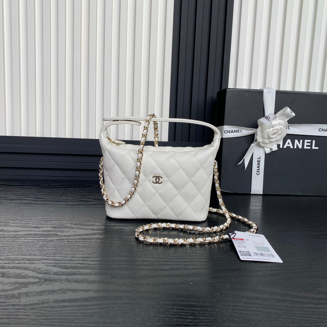 Chanel Hobo Bag 21 in White Grained Calfskin Gold Hardware
