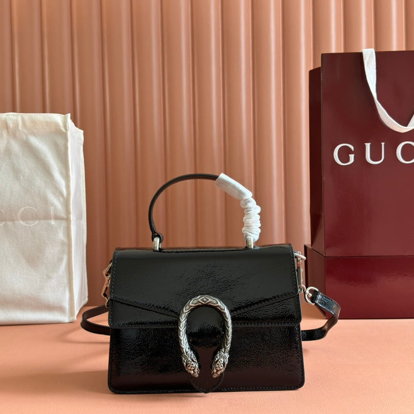 Gucci Dionysus Medium Shoulder Bag 22 in Black Glossy Lambskin