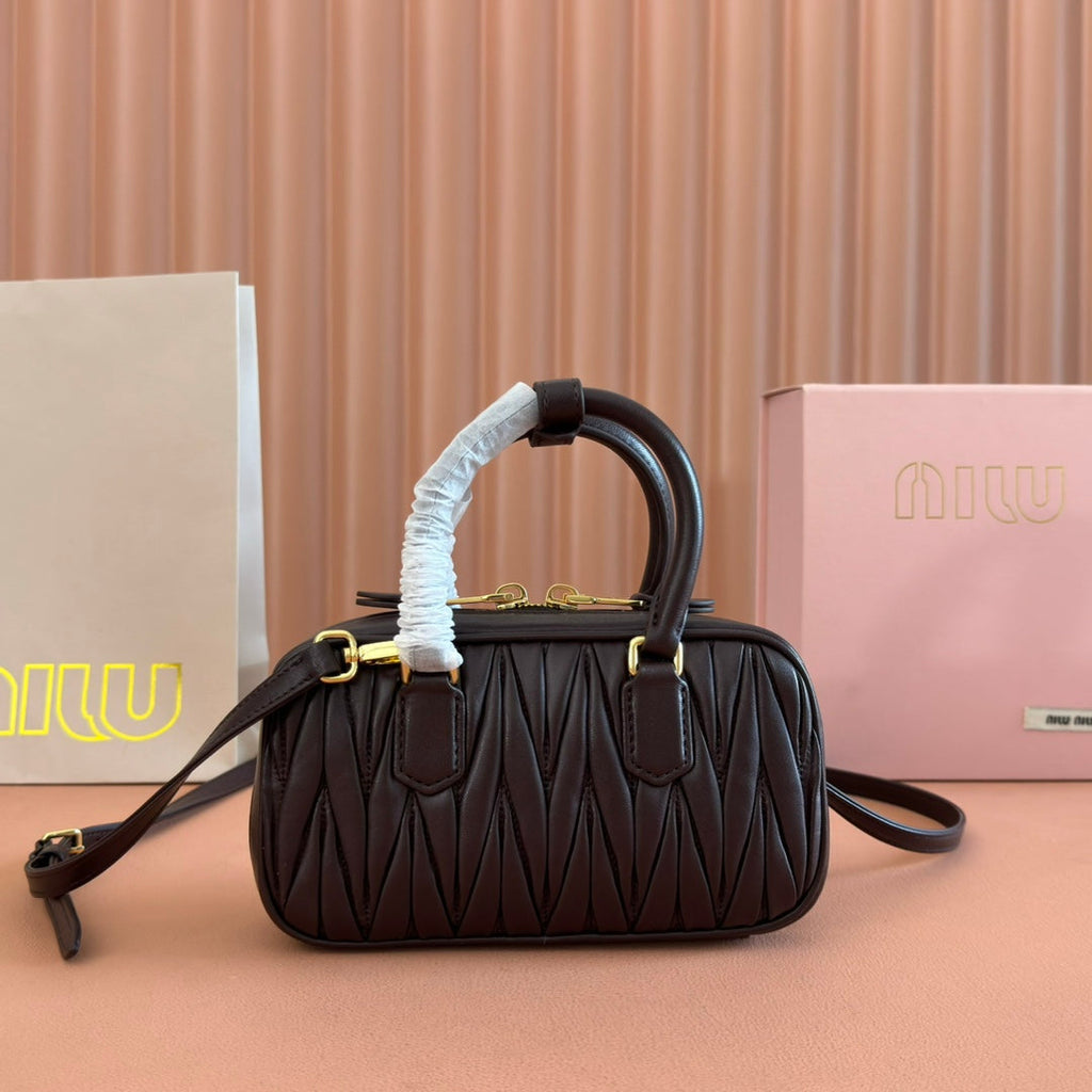 Arcadie Mini Bag 19 Black in Matelassé Nappa Leather
