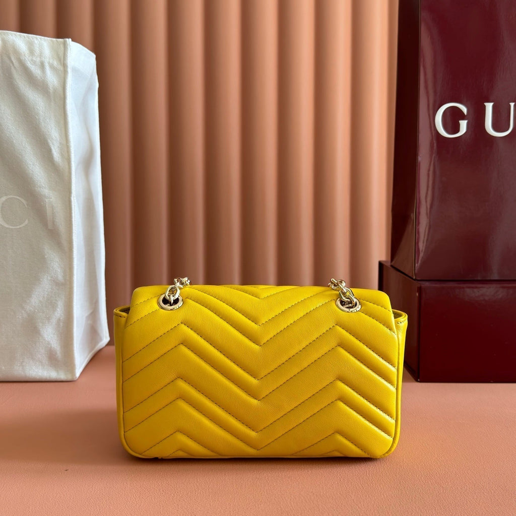 Gucci 26S Marmont Bag 22 in Yellow Lambskin