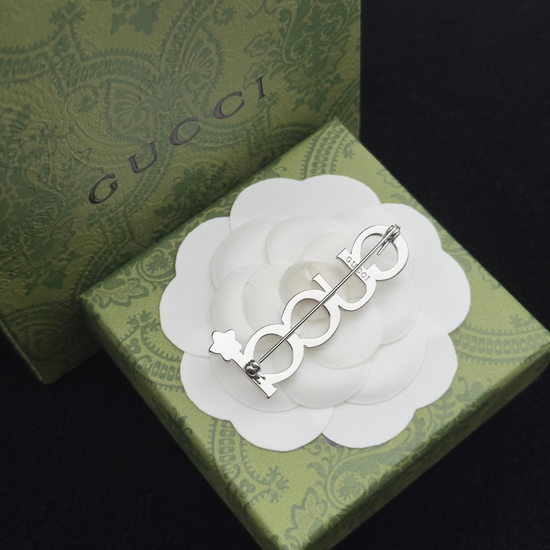 Gucci Brooch Silver 184046