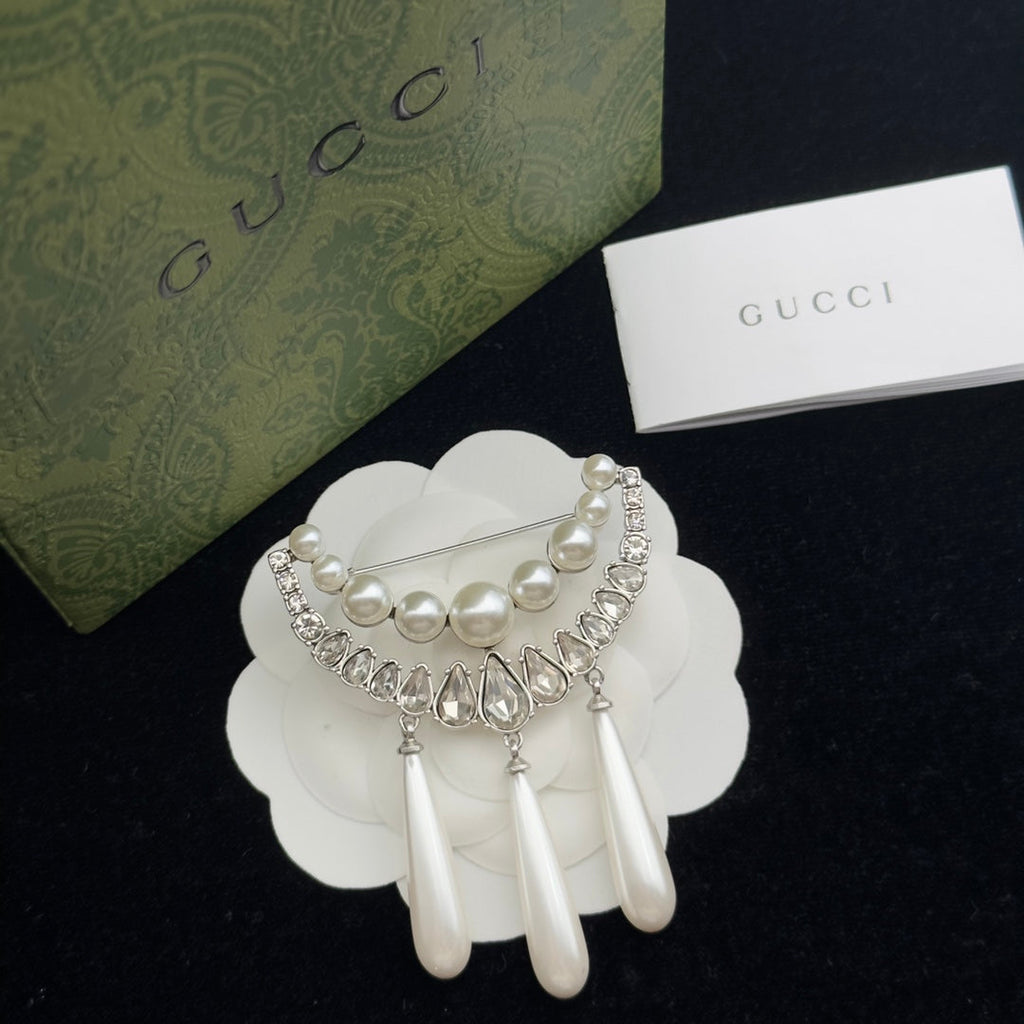 Gucci Brooch Silver 184022