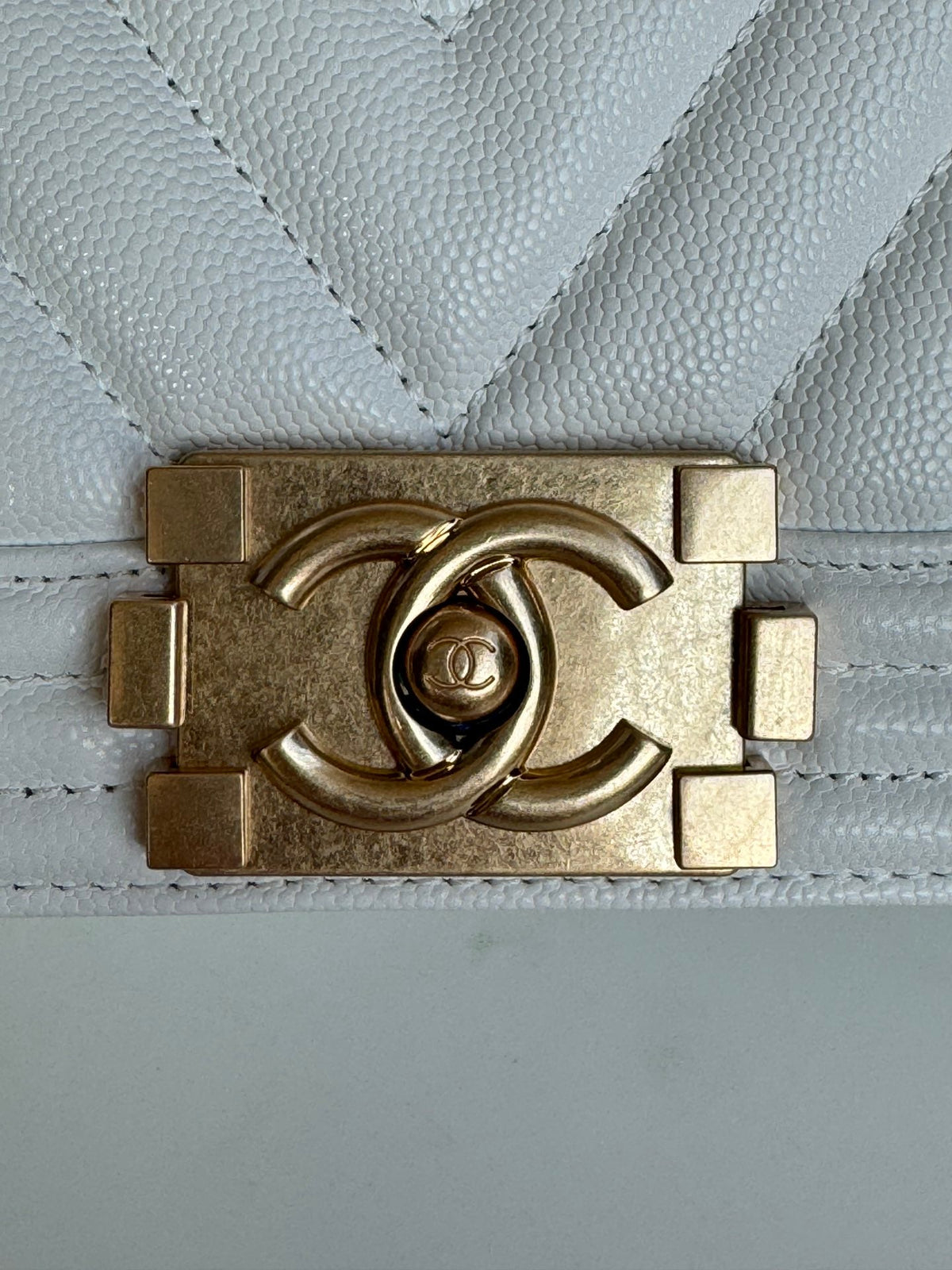 Chanel Boy 25S 25 cm in White Lambskin with Gold Hardware Bag