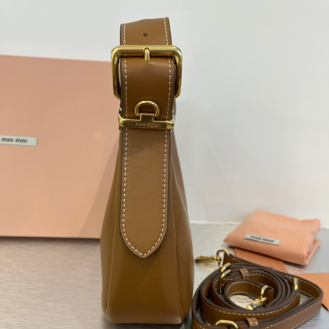 Hobo 20 Bag in Caramel Brown Calfskin