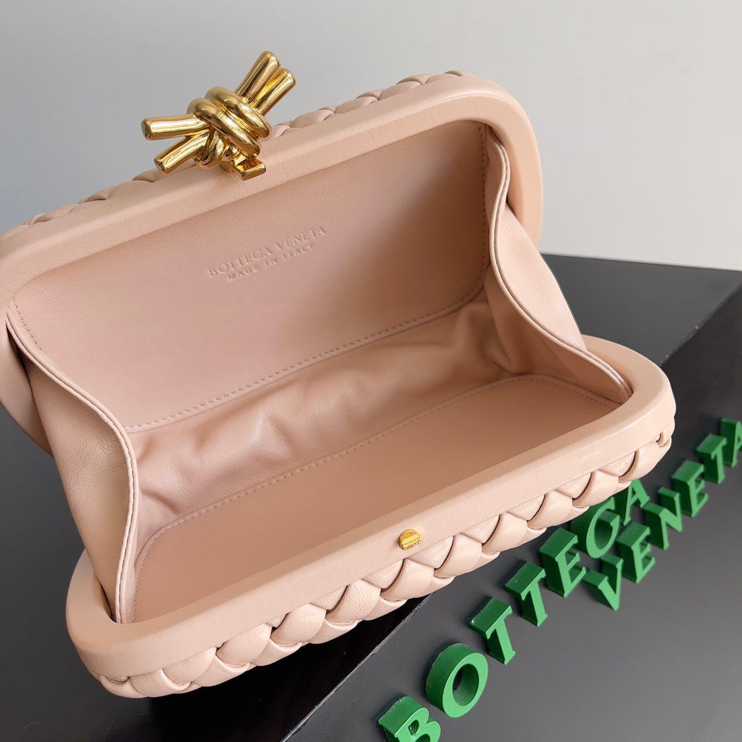 Bottega Veneta Classic Knot 20 in Lotus Lambskin Bag