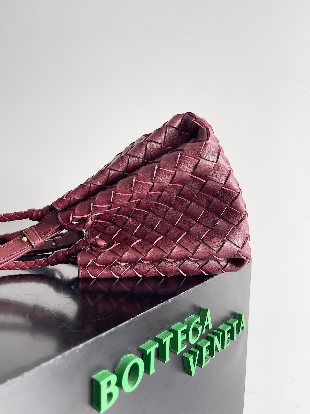 Bottega Veneta Bv Small Parachute 21 Burgundy Lambskin Ghw Bag
