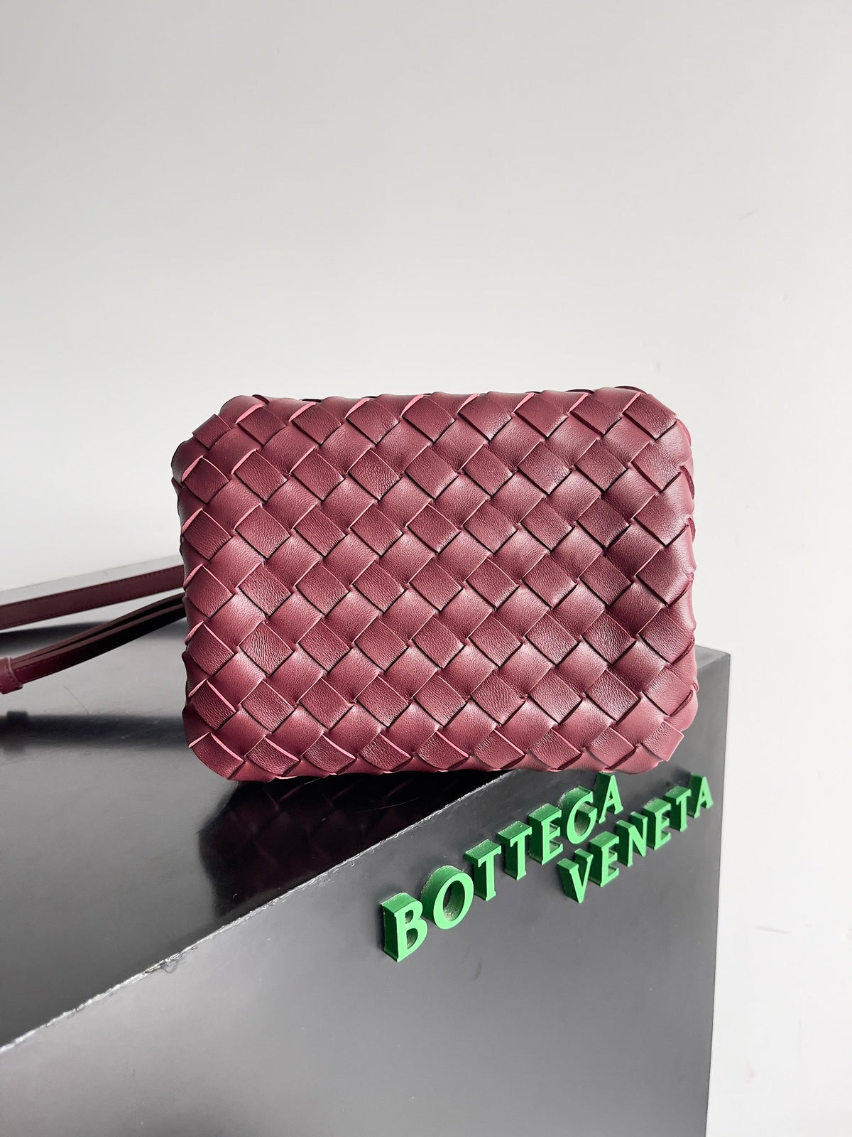 Bottega Veneta Bv Small Parachute 21 Burgundy Lambskin Ghw Bag