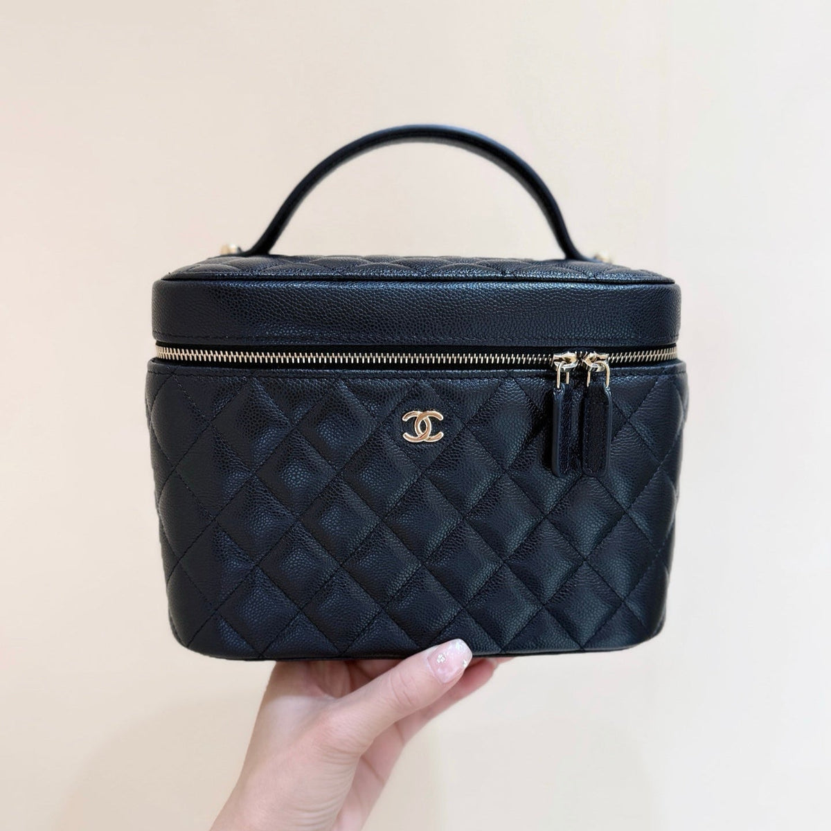 Chanel 25S Vanity Top Handle Case 21 in Black Calfskin Bag